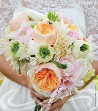 Load image into Gallery viewer, Falling into Flowers: A Step-By-step Guide to Today&#39;s Modern Wedding Business - FlowerBox
