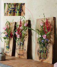 Load image into Gallery viewer, Floral Wire Workshop: Florists&#39; Techniques for Every Season (PRE-ORDER - Ships October 2023) - FlowerBox
