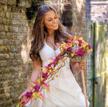 Load image into Gallery viewer, In Love: Inspirational European Bridal Bouquets - FlowerBox
