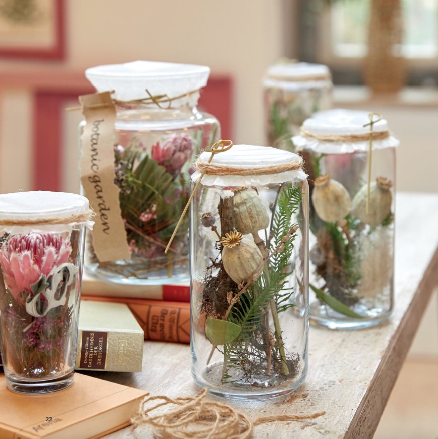 We Love Dried Flowers - Handmade Wreaths, Room Decorations & Bouquets - FlowerBox